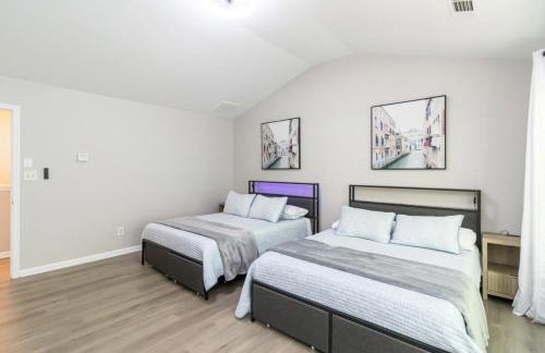 5-Bed Gem Close to Duluth Fun Sleeps 16 - Foto 14