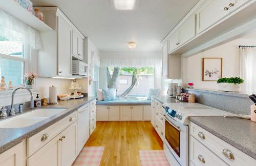 Farmhouse Minus the Farm - Foto 7