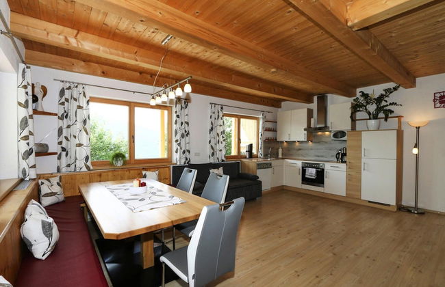 Chalet in Zell am Ziller Near Ski Lifts - Foto 14