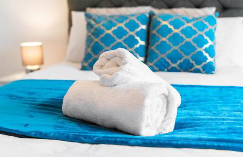 5 Bedroom House - 10 Guests - Multiple off Street Parking - Garden - Smart TV - WIFI - Contractors - Families - Groups - Top Rated - 98Q - Photo 59