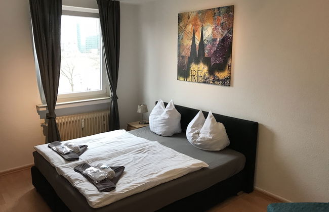 City Apartment - Photo 13