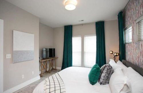 2 Miles to Broadway w Rooftop Deck Grill & Garage - Foto 11