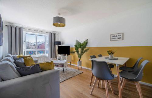 Stylish 2BR Apartment near MCR Airport - Foto 13
