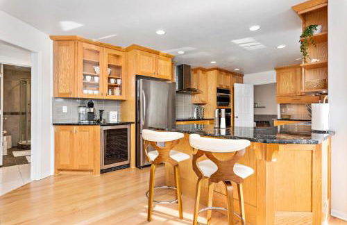 Hillside vacation next to Overland Park Kansas nature trail grill and fun - Foto 33