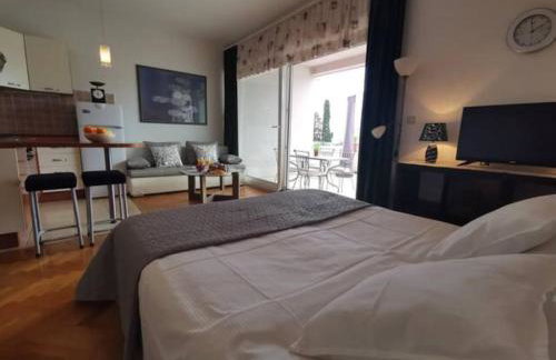 Maia's Beach Studio Žnjan - Photo 13