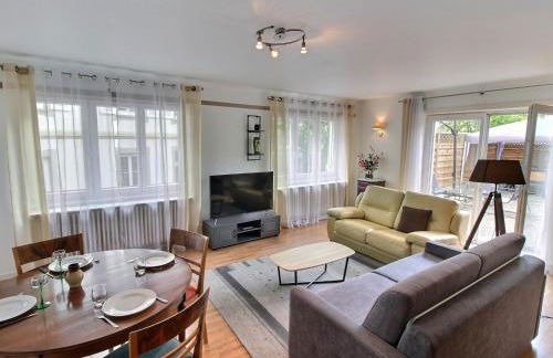 Appartement spacieux à Colmar avec terrasse, garage privatif, proche centre et gare - FR-1-722-2 - Foto 2