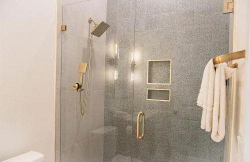 Sleeps 22! Ocean Views, Pool, FREE Golf Cart - Foto 14