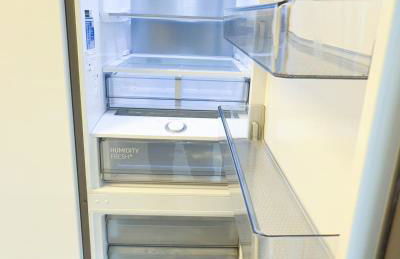 Yeganeh Stays Cologne - Foto 17