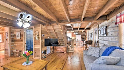 The Lake Place Cabin with Golf Cart and Free Kayaks! - Foto 5