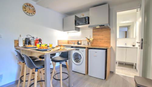 Le Sabot - Netflix/Wi-Fi Fibre/Terasse - 4 pers - Foto 4, stove, toaster, minibar