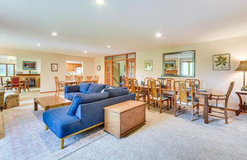 Lakeside Spooner Home with Game Room and Views! - Foto 5