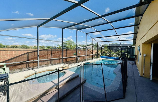 4/3 Vacation Home With Private Pool Located at Formosa Gardens!! - Foto 18