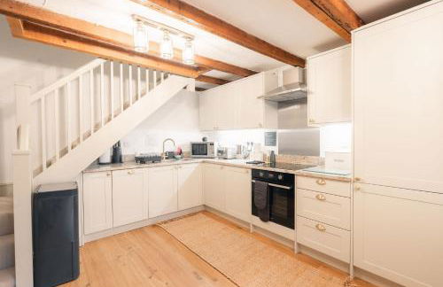 Ollerenshaw Cottage - Photo 4