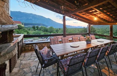 7 Bedroom Gorgeous Home In Grabovac - Photo 23