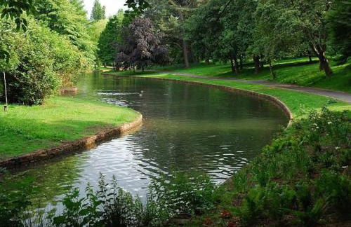 Comfy Home King Size Bed close to Asda & Sefton Park, Very Fast WIFI! - Foto 51