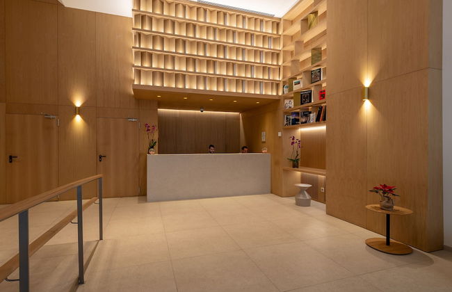 Apartamentos Recoletos - Photo 6