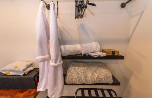 Secluded Dream Home with Hot Tub and Full Gym on 20 Acres - Foto 20