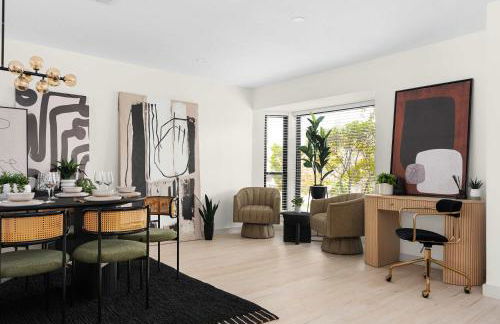 Luxury Zilker Home Pool Hot Tub and 2 Kitchens - Photo 38