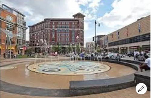 Entire 3 bedroom Private Luxury Condo - Photo 25