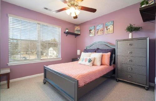 Tropical Oasis with Tiki Bar, Firepit, Seasonal Pool - Foto 36