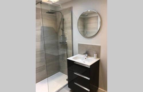 Rinstone Lodge, Thornton-Le-Dale. Moors cottage with hot tub - Foto 10