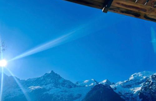 Apartment overlooking Mont Blanc with parking - Foto 2