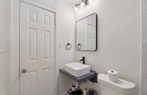 2BR Apt Near St Anthony Monthly 15 Off #22A - Photo 20