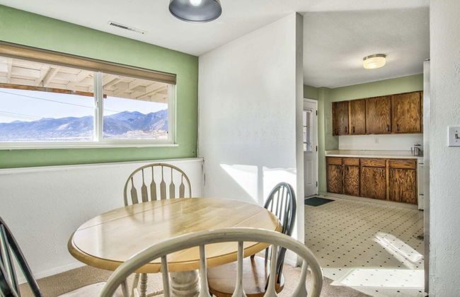 2BR Pikes Peak Views Garden of Gods Dog-friendly! - Photo 25