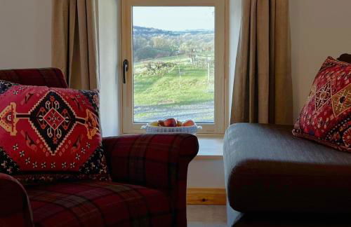 Cambrian Cottages - Charming Countryside Barn - Photo 37