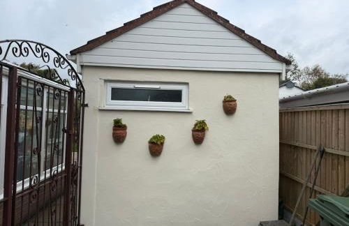 Coastal Escape - Photo 7