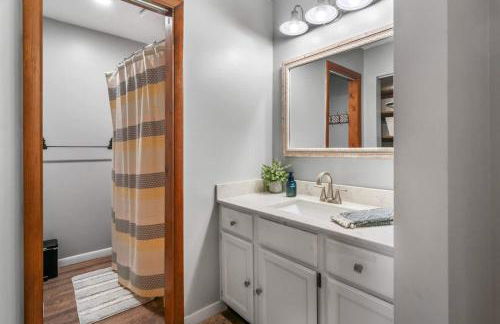 Lakeside Getaway includes Hot Tub pet friendly - Foto 22