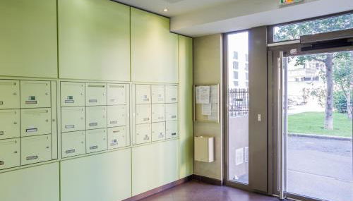 Appart'cosy Lyon Est - Foto 3, Lobby or reception