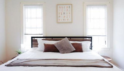 Family-Friendly 4 Bed 3 Bath Downtown Delight - Foto 2