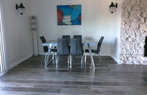 4 bedroom and 3 bath home close to universal studio and Hollywood - Foto 22