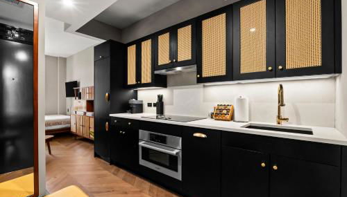 Freeman 602 by Rove Travel - Condo with Shared Amenities - Foto 2, stove