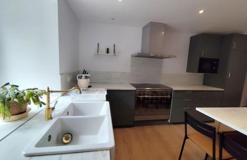 Gîte de groupe "chez le Dragou" - Foto 13