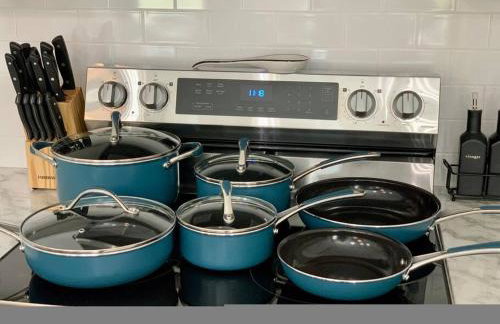 Family Villa King Bed, 3 bedrooms 2baths, 7 guests, Close to Beaches, Golfing, Fishing - Foto 16