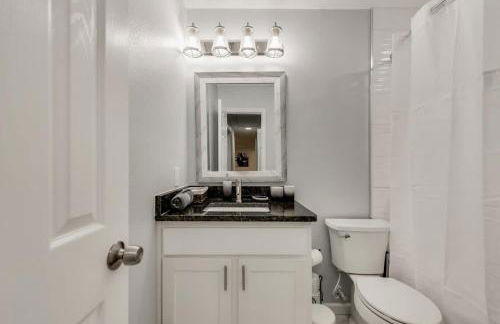 Luxury Home w Hot Tub near AT&T Stadium - Foto 21