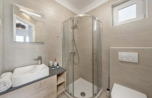 VILLA FUX ZRCE Novalja - direkt am Strand - Photo 24