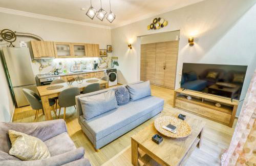 Four lakes luxury suites - Photo 19