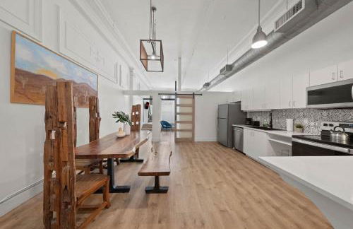 Party in Gaslamp 4BR Downtown Pad with Bathtub - Foto 23