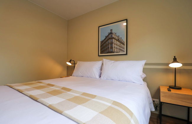 w Glorious 2BR w Perfect Balcony Near Kennedy Park - Foto 21