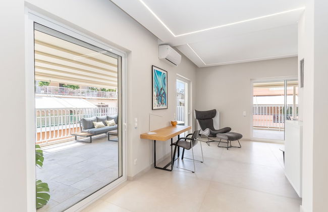 Sunny & Luxurious Penthouse with Terrace - Foto 27