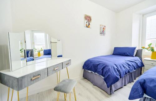 Stunning 2BR Apt - Central High Street Location - Foto 10