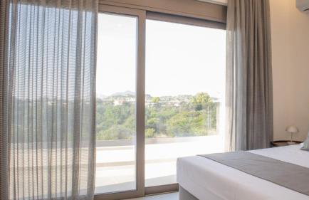 Villa Viventia with Heated Pool - Photo 29