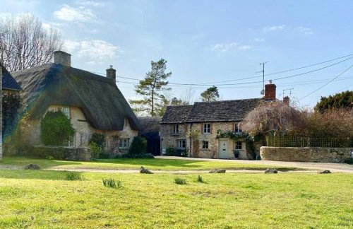 Luxury Cottage Dog friendly with Hot Tub - Foto 60