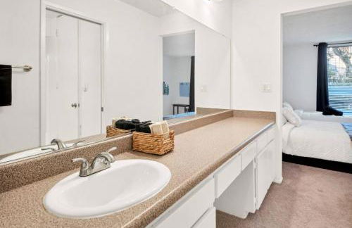 Lux Marina Village with parking - Foto 51