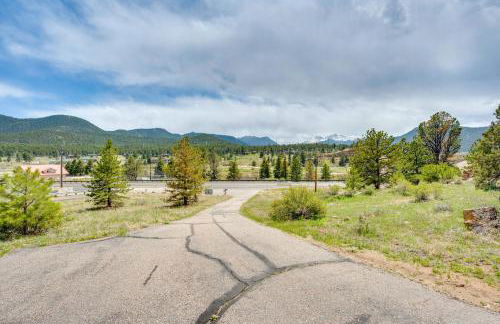 Steps to Estes Lake Mtn-View Hideaway with Hot Tub! - Foto 39