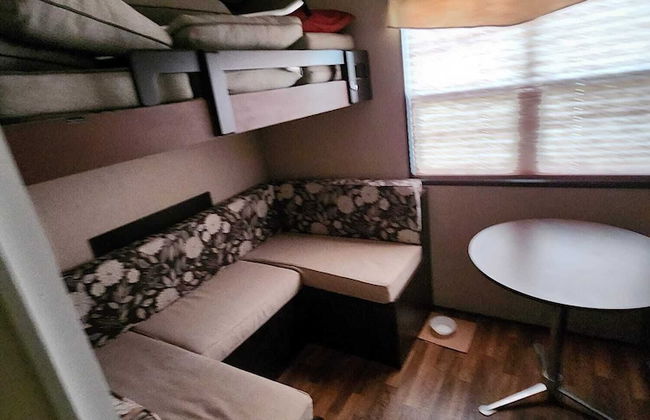 Falcon Cottages - Photo 18