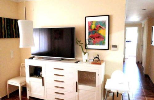 At the center & very close to the Paseo beach, with double garage, renovated and fully equipped apartment - Photo 7